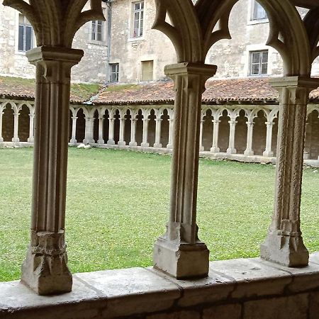 Bonabri Vacances - Chambres D'Hotes Chazelles  エクステリア 写真