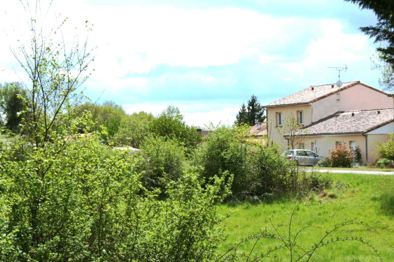 Bonabri Vacances - Chambres D'Hotes Chazelles  エクステリア 写真