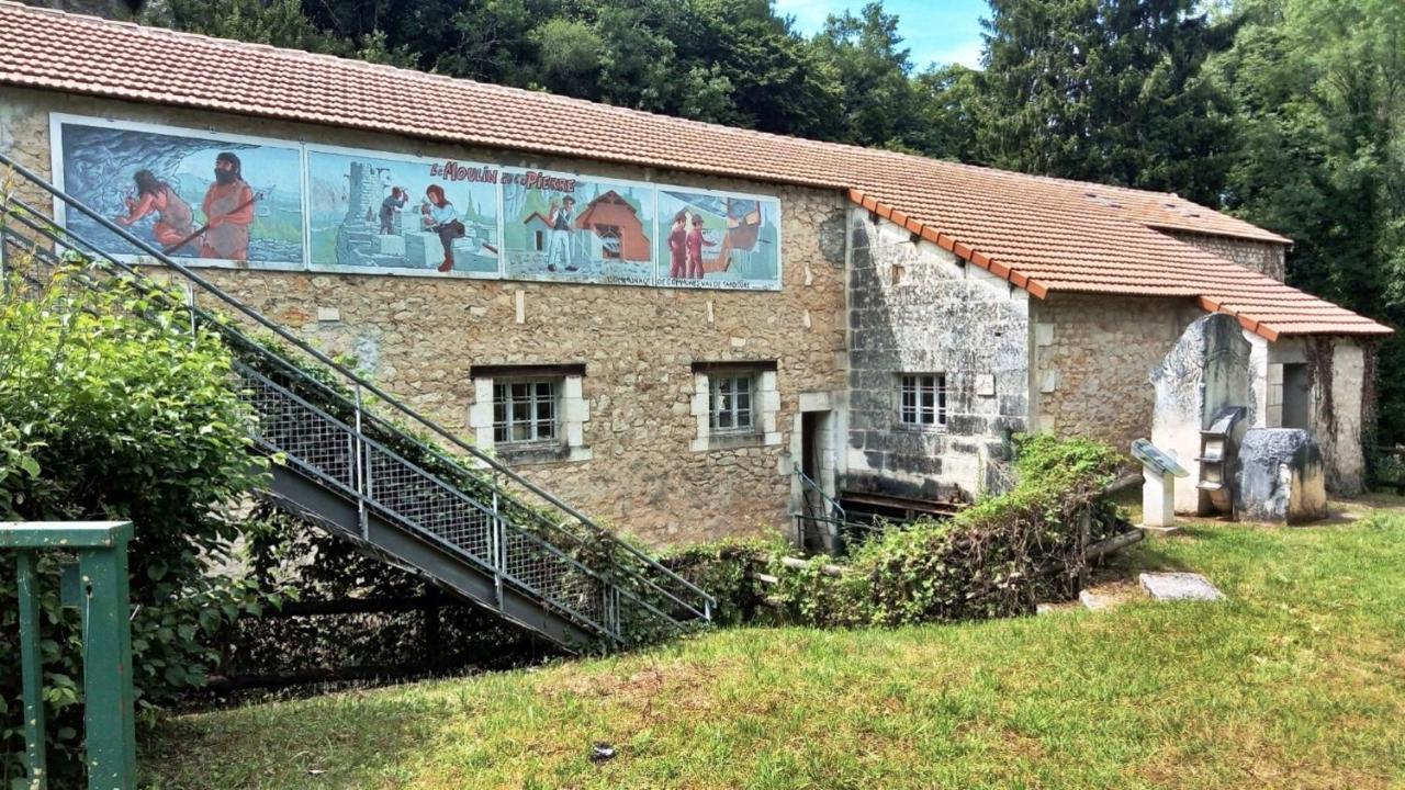 Bonabri Vacances - Chambres D'Hotes Chazelles  エクステリア 写真