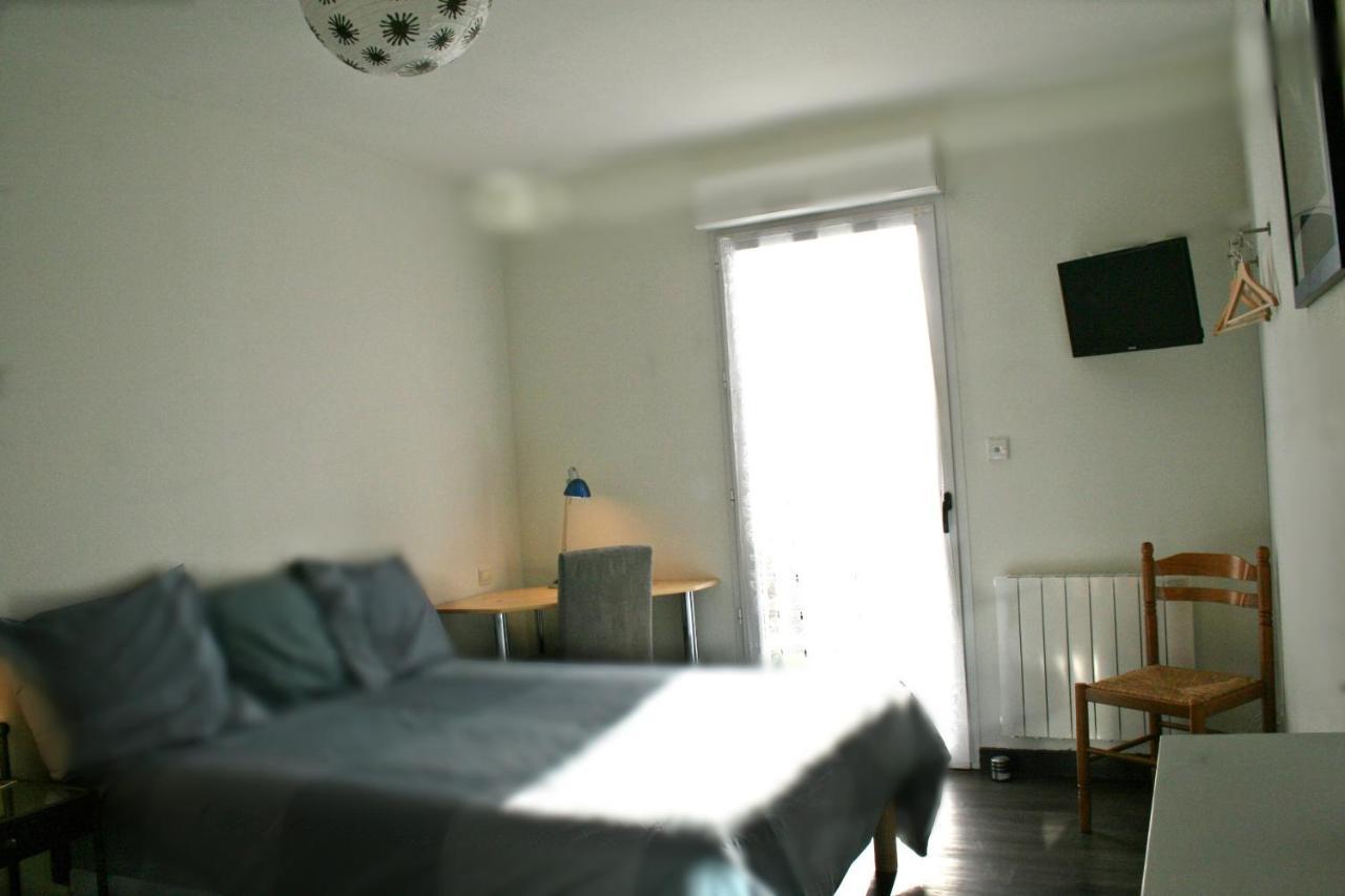 Bonabri Vacances - Chambres D'Hotes Chazelles  エクステリア 写真